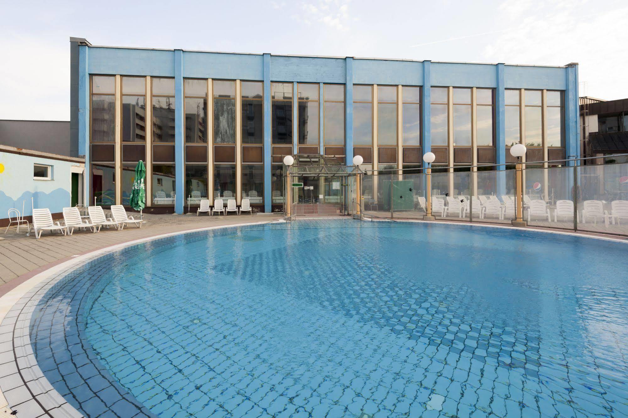 Hotel Izvir - Sava Hotels & Resorts Radenci Exteriör bild